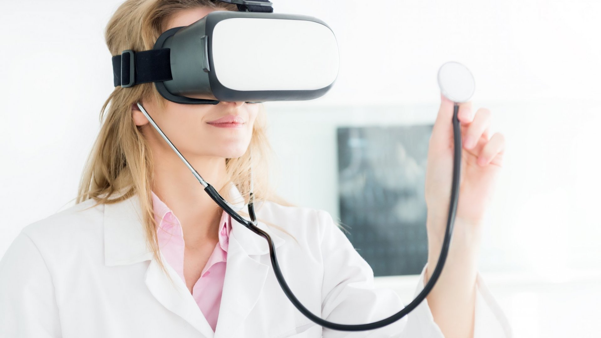 virtual-reality-and-healthcare-innovations-and-applications